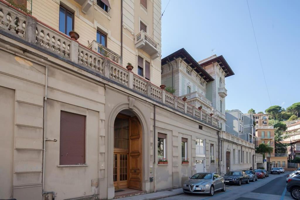 La Casa Del Forziere Verde La Spezia Exterior foto